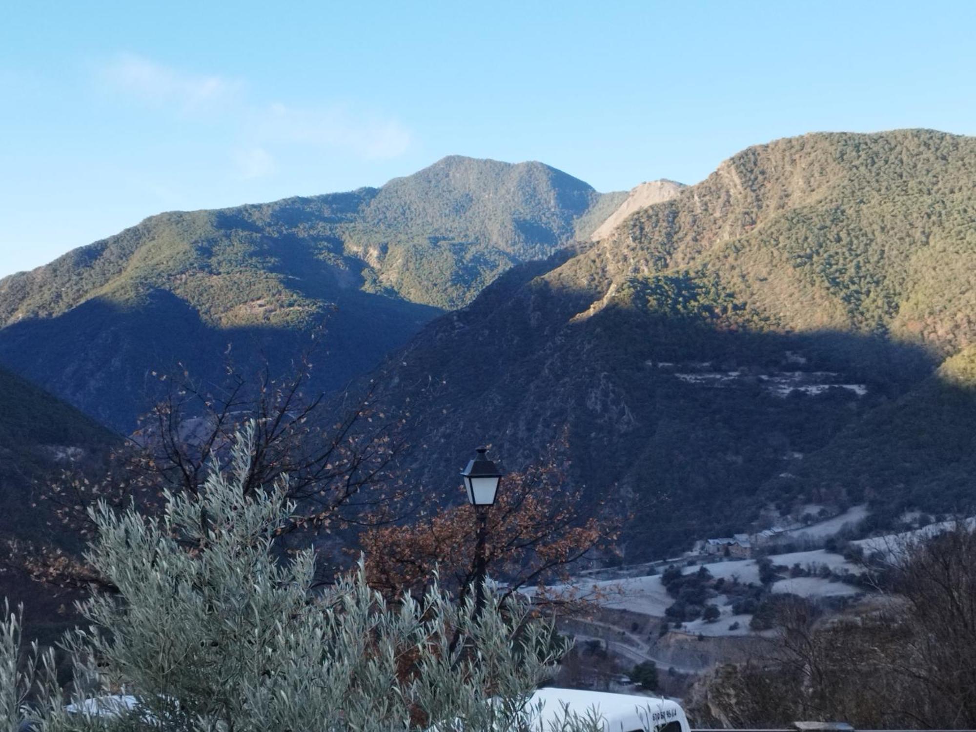 Casa Rural La Comella Tirvia Exteriér fotografie