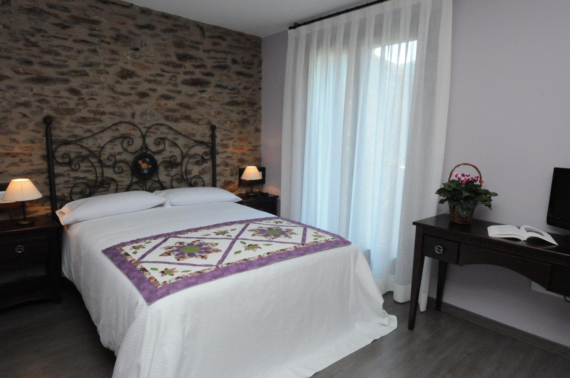 Casa Rural La Comella Tirvia Exteriér fotografie