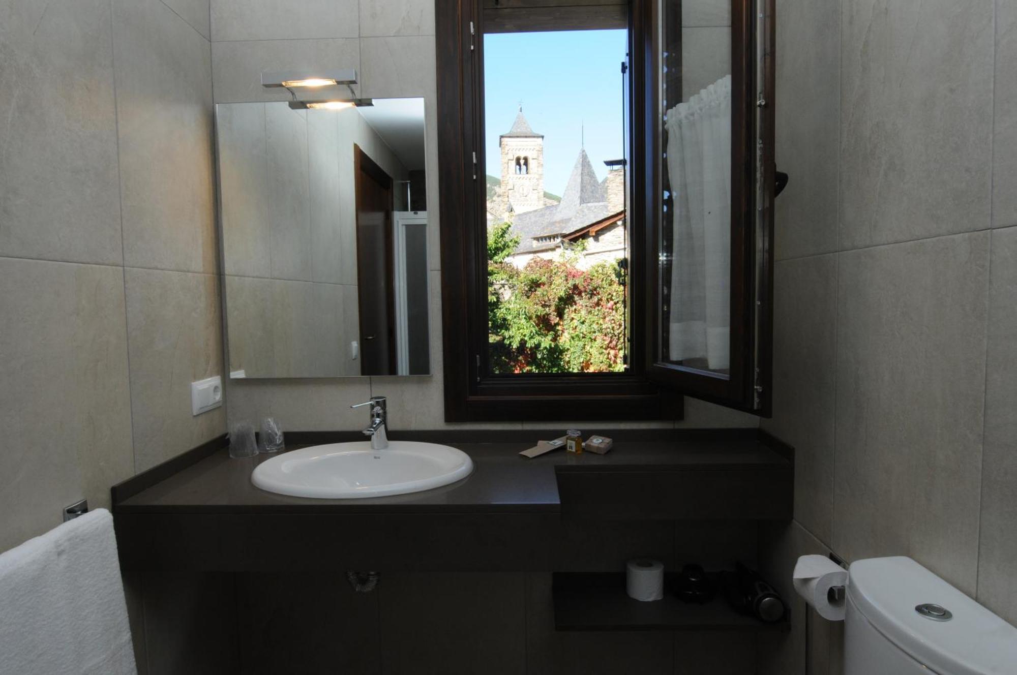 Casa Rural La Comella Tirvia Exteriér fotografie