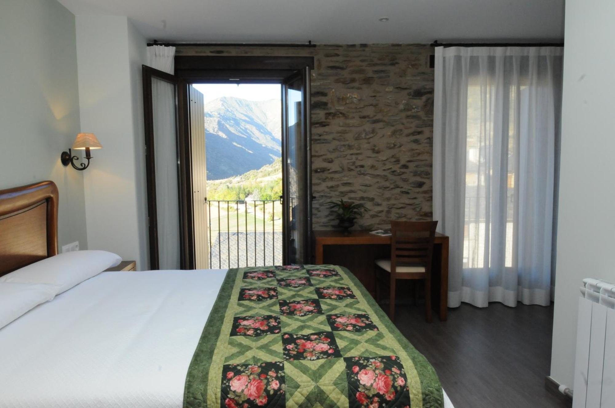 Casa Rural La Comella Tirvia Exteriér fotografie