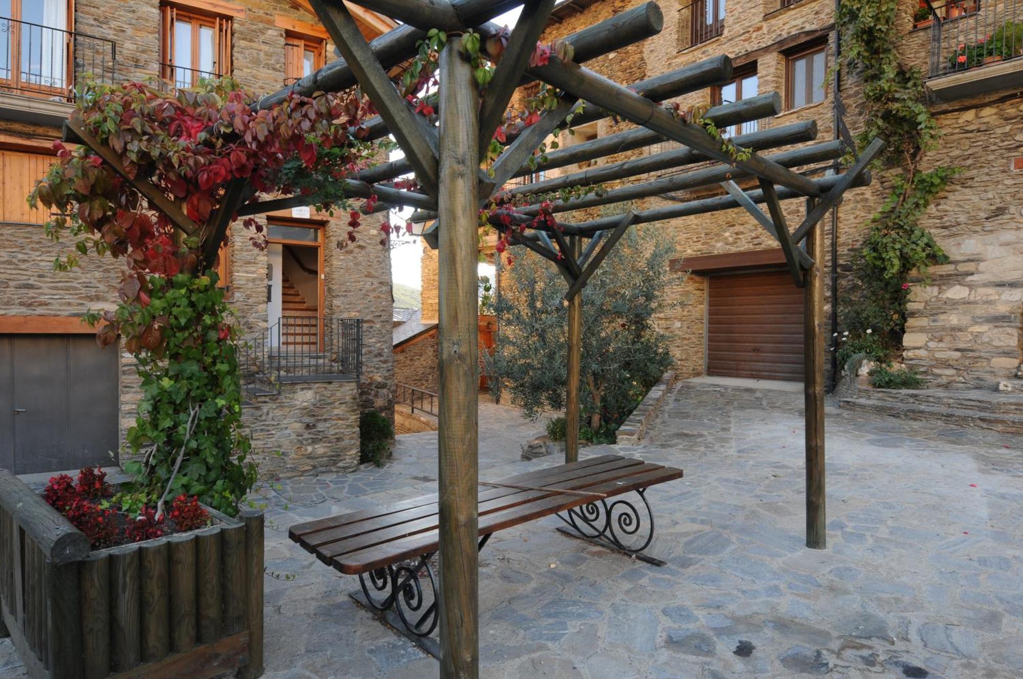 Casa Rural La Comella Tirvia Exteriér fotografie
