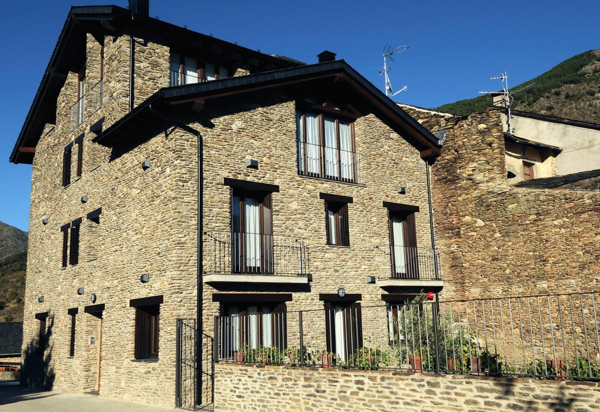 Casa Rural La Comella Tirvia Exteriér fotografie